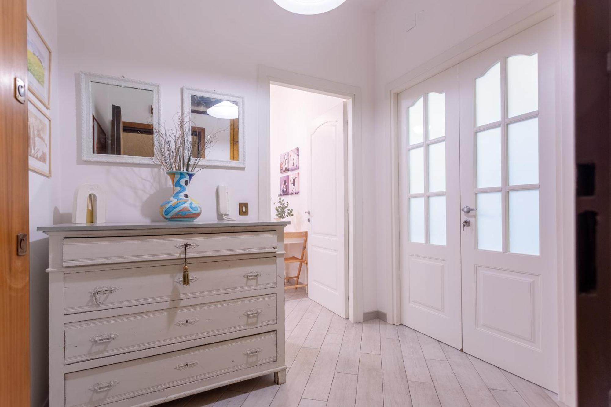 Stanza Comoda E Silenziosa Con Bagno Privato E Area Lavoro E Relax โรม ภายนอก รูปภาพ