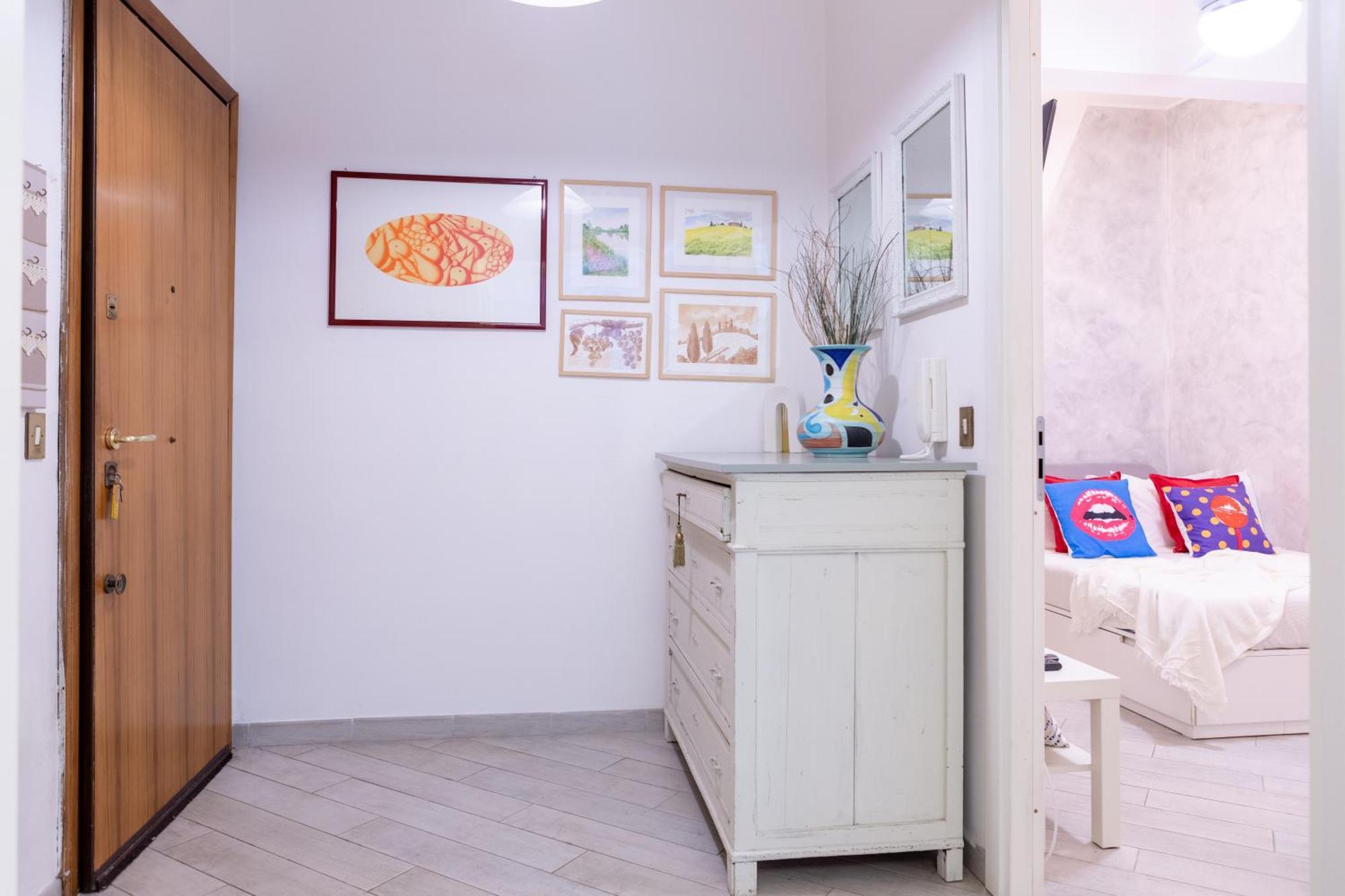 Stanza Comoda E Silenziosa Con Bagno Privato E Area Lavoro E Relax โรม ภายนอก รูปภาพ