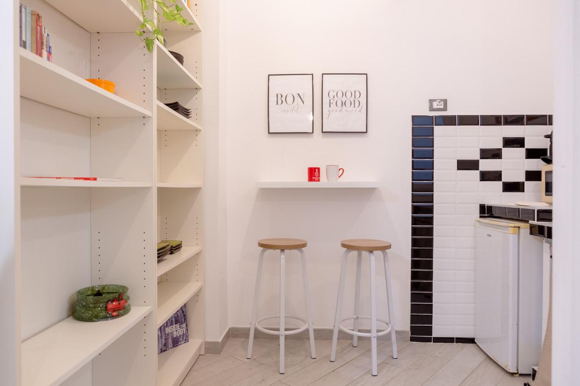 Stanza Comoda E Silenziosa Con Bagno Privato E Area Lavoro E Relax โรม ภายนอก รูปภาพ